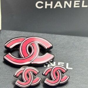 CHANEL Pink and Black Logo Brooch and Earrings